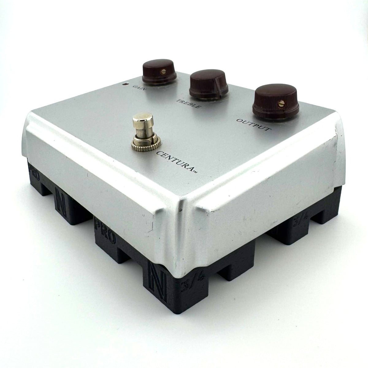 3/4" Pro Flat Pedal Risers from Nicholls Custom Designs being used to lift a Ceriatone Centura
