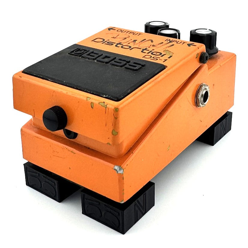 The BLOCKEE Pedal Riser from Nicholls Custom Designs being used to give lift to a DS-1