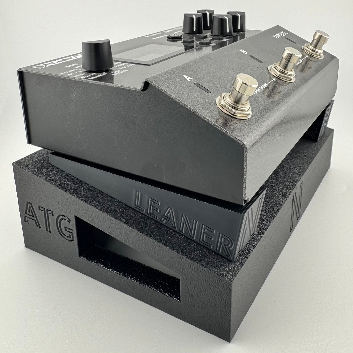 LEANER - ANGLED PEDAL RISER