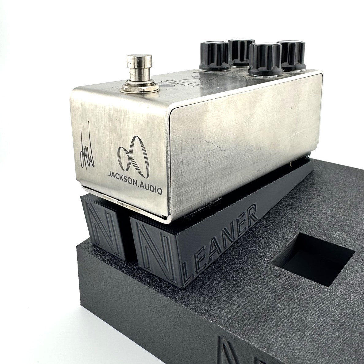 LEANER - ANGLED PEDAL RISER