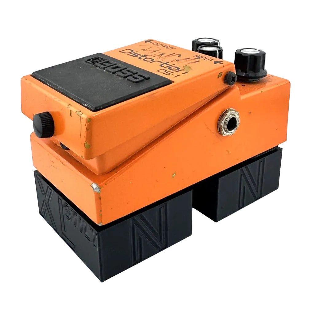 The XL STILT Pedal Riser from Nicholls Custom Designs being used to give lift to a Boss DS-1